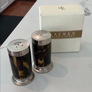 Salt & Pepper set